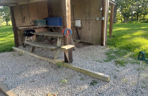 Compton Cabin | Bunkhouse Cabin @ Elkhorn Cabins