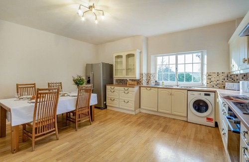 Stanton on the Wolds Apartment | Bunny Hall Escape - Three Bedroom Apartment, Sleeps 6