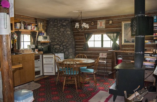 Nathrop Cabin | Bunnylane Cottontail Cabin "Pay it Forward"