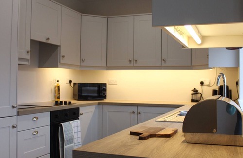 Bunratty House | Bunratty Town House No 1 - sleeps 8 guests in 4 bedrooms