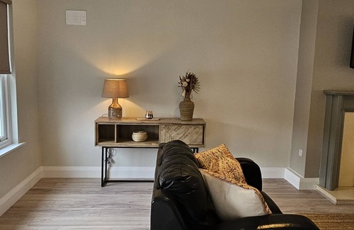 Bunratty House | Bunratty Town House No 2 - sleeps 8 guests in 4 bedrooms