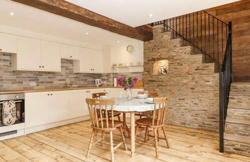 Northlew House | BUNTS BARN, family friendly, character holiday cottage in Hatherleigh