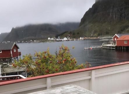 Sørvagen House | Buodden Rorbuer - Fisherman Cabins Sørvågen
