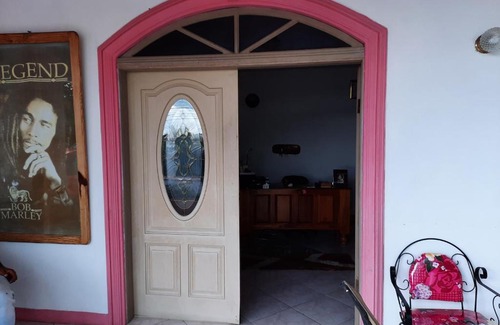 IronShore Estates House | Burg Ann's Villa