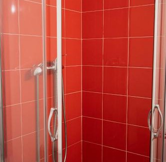 Evora Hostel | Burgos Guest House