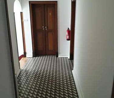 Evora Hostel | Burgos Guest House