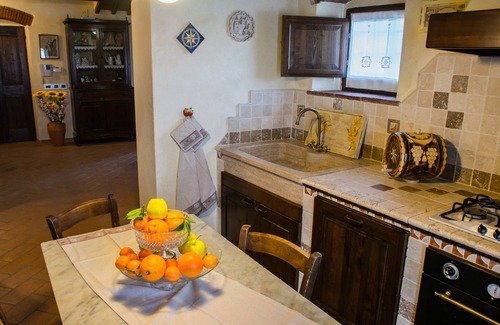 Quarrata Villa | Buriano House - villa with pool for 13/14 people