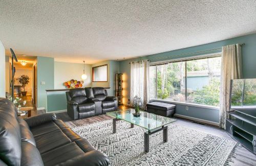 SeaTac House | Burien Getaway 12 Mi to Downtown Seattle!