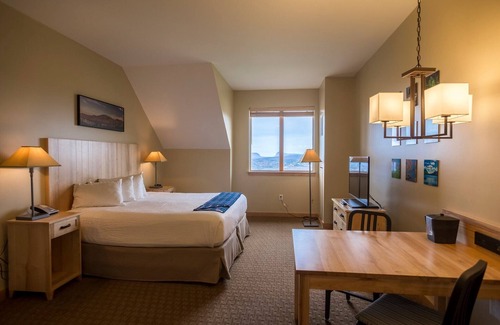 East Burke Hotel | Burke Mountain Hotel & Conference Center