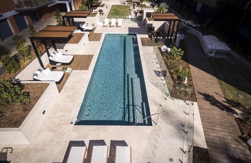 Burleigh Heads Apartment | Burleigh Beach Escape with Stunning Sunset Views