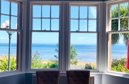 Whiting Bay House | Burlington Guest House