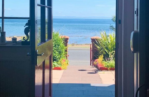 Whiting Bay House | Burlington Guest House