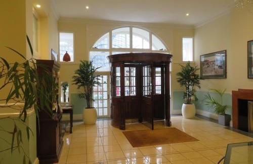 Boscombe Apartment | Burlington Mansions