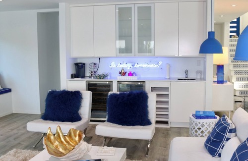 Graford House | Burma Blue is for you! This PK house getaway impresses & close to Rocker B!