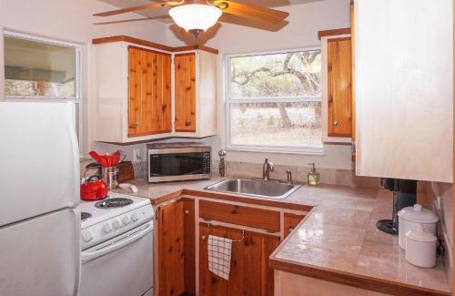 Wimberley House | Burnett Ranch Cabins- Rosemary