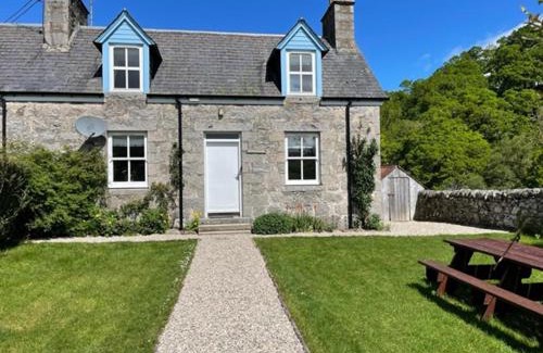 Rogart House | Burnside Cottage on the Blarich Estate