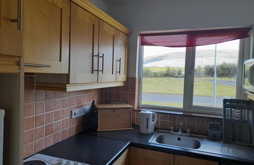 Ballyvaughan Cottage | Burren Way Cottage 09 - sleeps 6 guests in 3 bedrooms