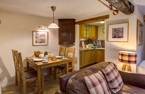 Windermere Cottage | BURROW COTTAGE, with a garden in Bowness-On-Windermere