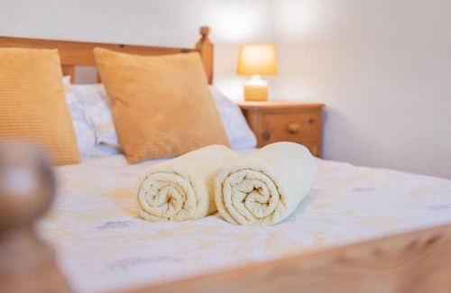 Kendal House | Burrow Cottage