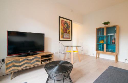 Didsbury Apartment | Burton House Boutique Flat