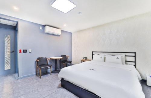 Buk-gu Hotel | Busan Deokcheon AU