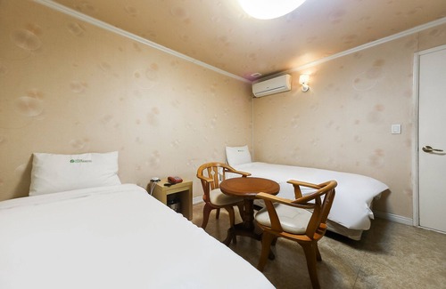 Saha Hotel | Busan Goejeong Clover