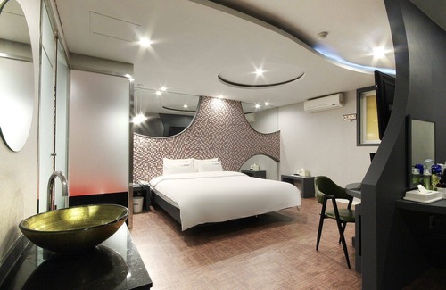 Saha Hotel | Busan Goejeong Rosso