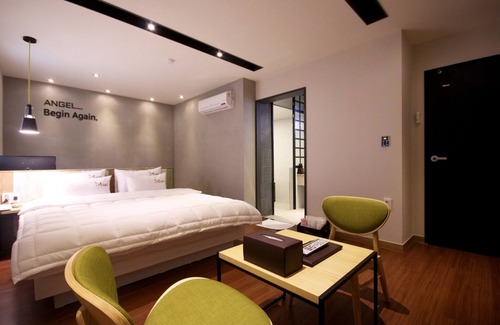 Sasang Hotel | Busan Hakjang Angel