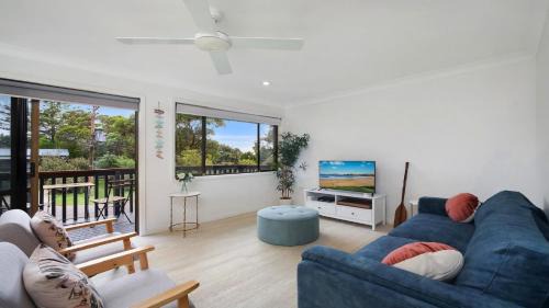 Macmasters Beach House | Bush Beach Hideaway Pet Friendly , Wifi Accom Holidays