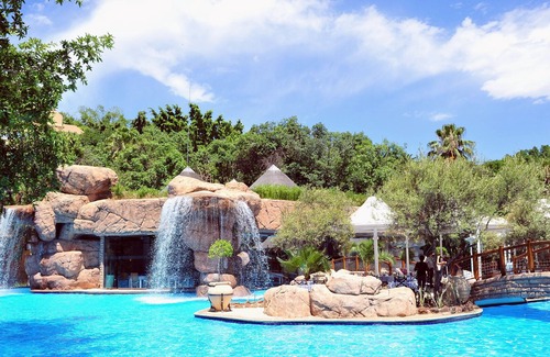 Sun City Hotel | Bush Bungalows at Sun City Resort