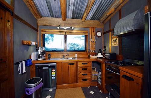 Jindabyne Cottage | Bush Grove on the snowy river