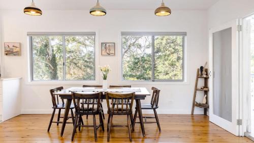Macmasters Beach House | Bush Setting With Easy Walk To Beach