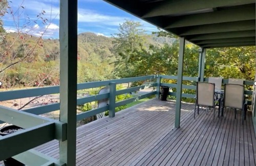 Goughs Bay House | Bush Views Gough's Bay