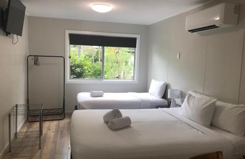Airlie Beach Resort | Bush Village Holiday Cabins