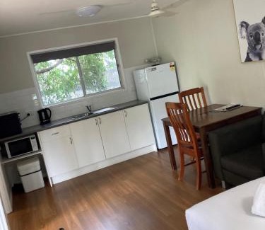 Airlie Beach Resort | Bush Village Holiday Cabins