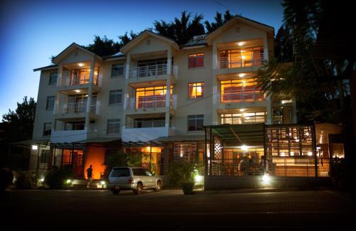 Central Kampala Hostel | Bushpig Backpacker Hostel