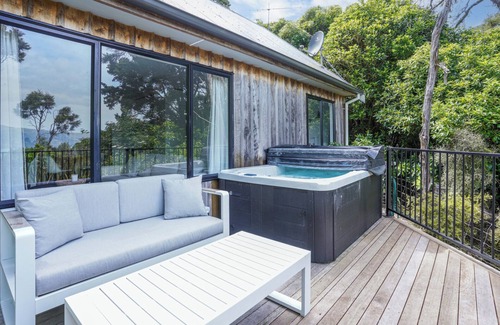 Akaroa House | Bushside Cottage - Akaroa Holiday Home