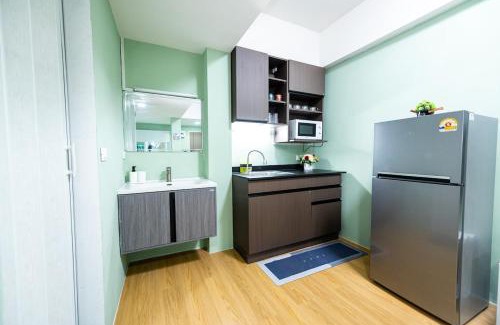 Bang Khlo Apartment | Business Studio Room with Balcony