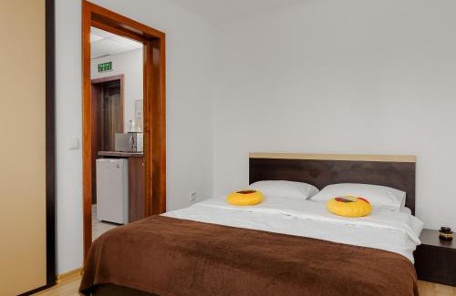 Balotesti Apartment | Business Transit to Therme & Bucharest Airport