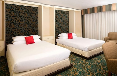 St. George Resort | Business Travel, Comfy Unit Near Attractions, Parking, Breakfast