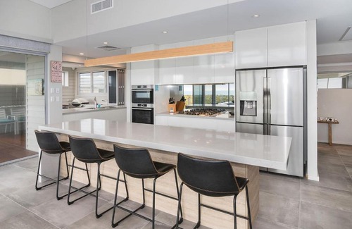 West Busselton House | Busselton Beachside - A splash of Heaven