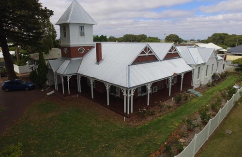 Busselton Hotel | Busselton Ithaca Motel