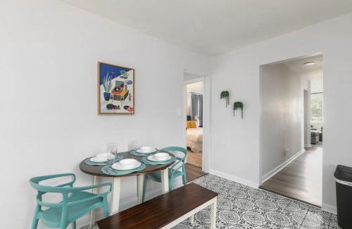 Avondale House | Bustling Birmingham Bungalow
