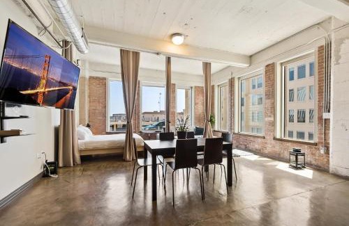Downtown Dallas Apartment | Butler Brothers Building Suites