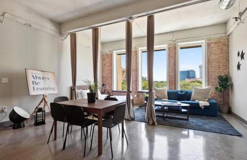 Downtown Dallas Apartment | Butler Brothers Building Suites