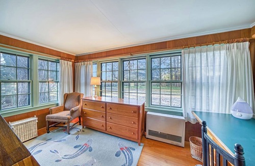 Sunapee House | Butler Cottage Lakefront on Lake Sunapee