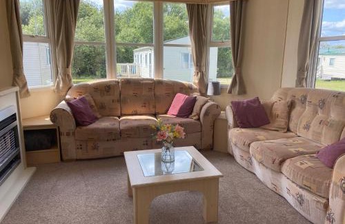 Mappleton Resort | Buttercup hideaway