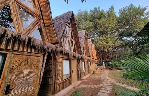 Chapora Cottage | Butterfly: Hi-Design Stylish AC Cottage in Vagatornn