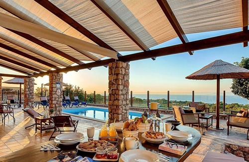 Theologos Villa | Butterfly villa sleeps up to 14