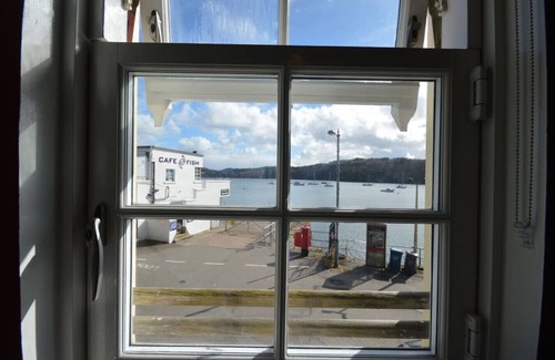 Tobermory Apartment | Buzzard Apartment located on Tobermory High Street